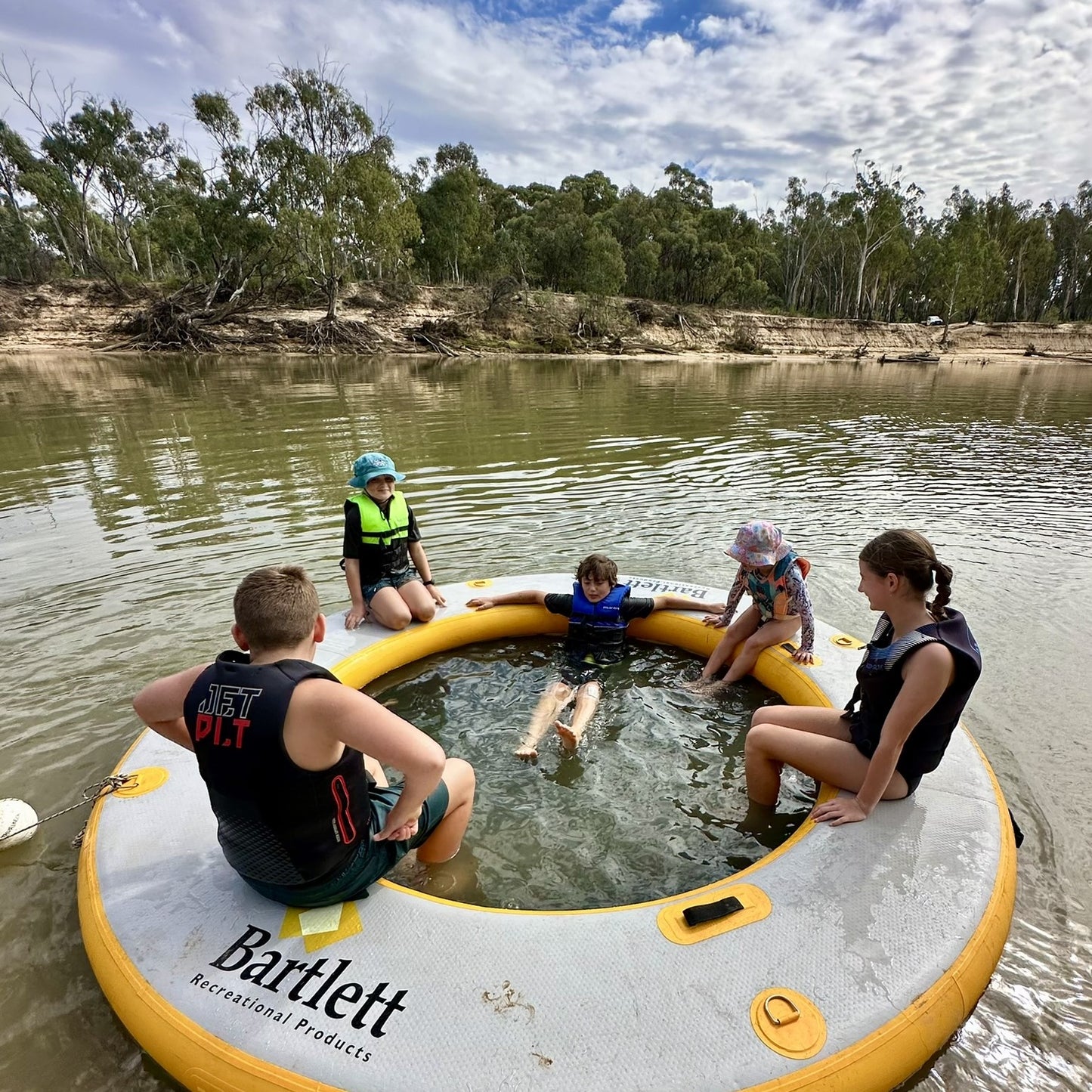 WATER_HAMMOCK_CIRCLE_DECK_BARTLETT_RECREATIONAL_PRODUCTS Jace_Veal Teddy_Veal Caleb_McDougal Mason_McDougal Sam_Thurlbeck