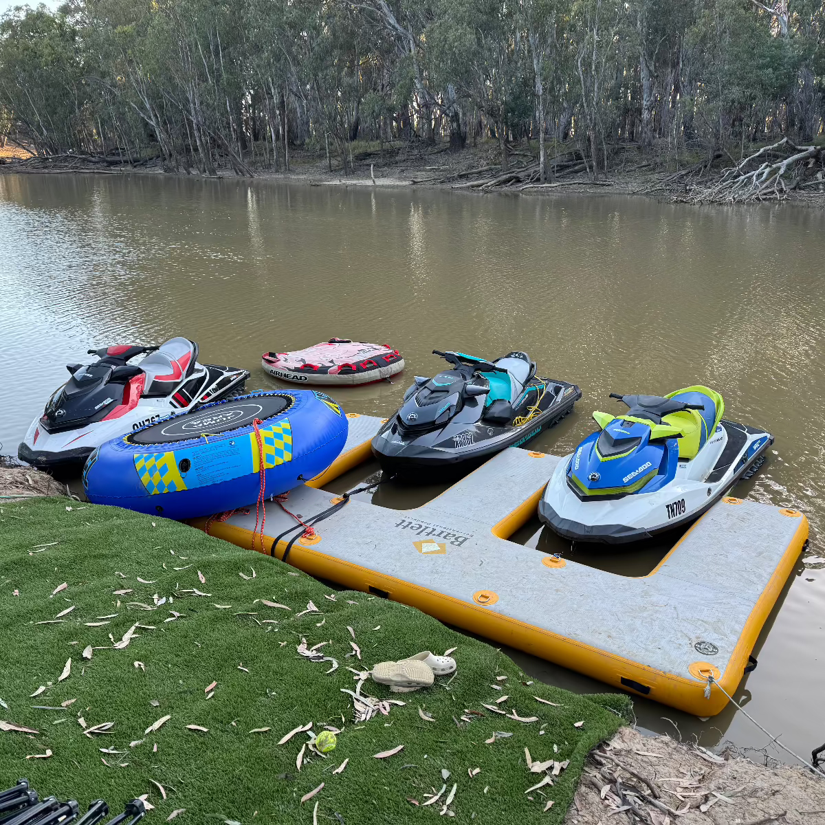 Bartlett Jet Ski E Pontoon 