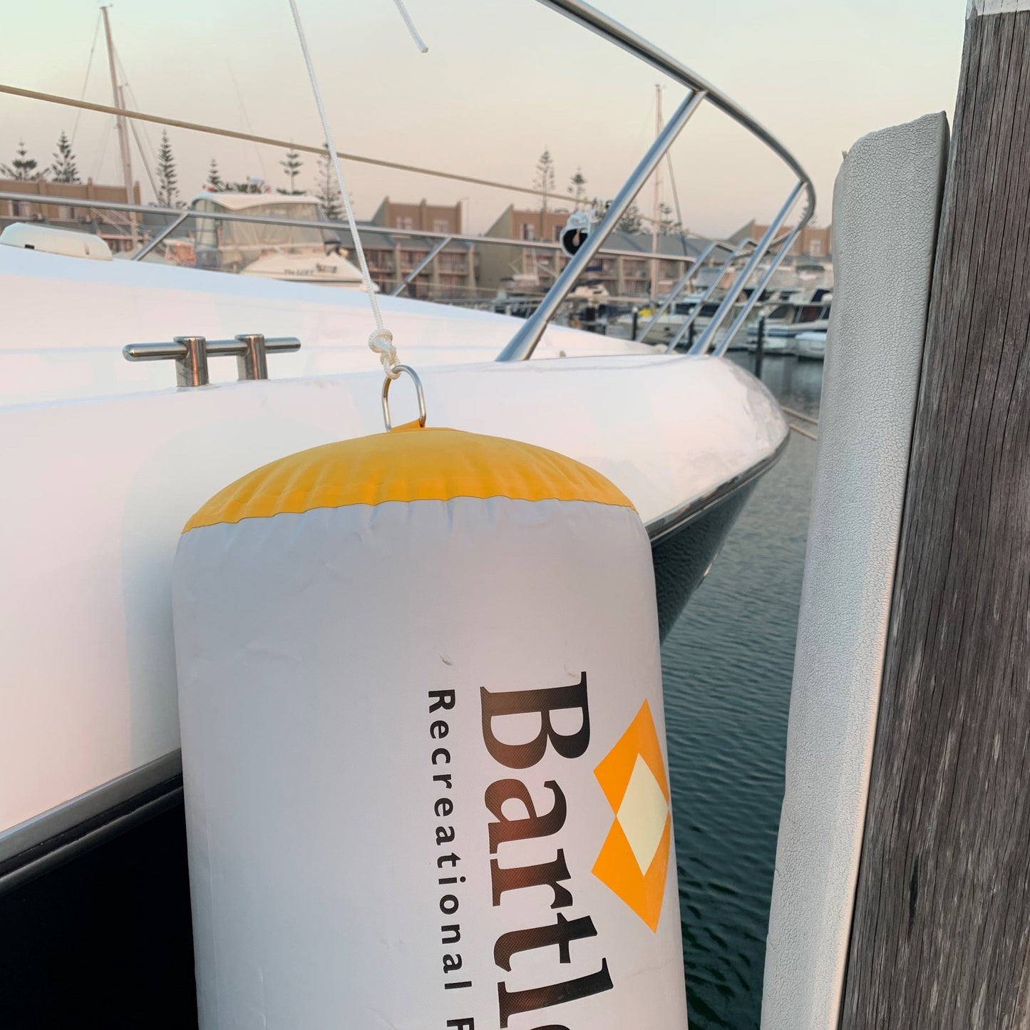 INFLATABLE BOAT FENDER 0.6M (2FT)